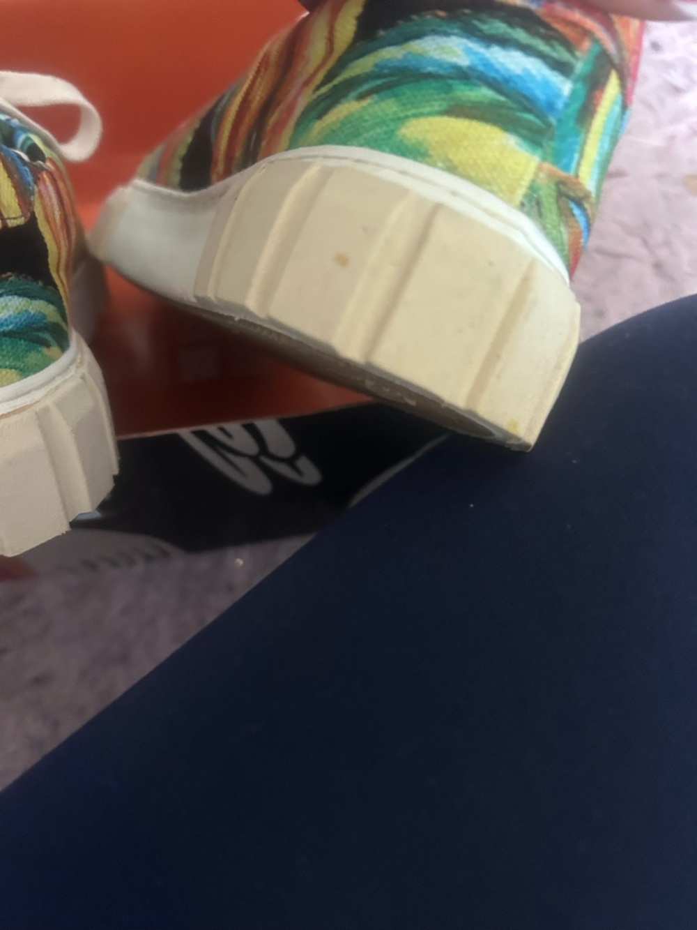 FARM Rio Multicolor Leaf-Print Canvas Sneakers - Picture 6 of 8